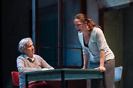 Tour siciliano per "Due donne che ballano", valzer solitario di due donne difficili