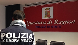 Ragusa, anziana di 75 anni denunciata per furto dopo avere rubato la borsa a una 85enne