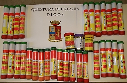 Catania, sequestrate 30 torce fumogene prima del corteo anti-Salvini