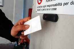 Assenteismo al Comune di Furci Siculo, rinviati a  giudizio 51 dipendenti su 85