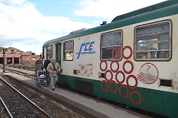 L'itinerario del Treno dei vini dell'Etna tra cantine e bellezze architettoniche