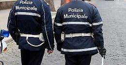 Banchetto nuziale fai da te ai Quattro Canti: blitz dei vigili urbani contro gli abusivi