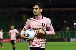 Serie B, il Palermo riprende la marcia promozione asfaltando il Carpi