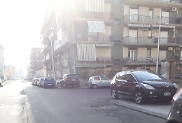 Catania, le auto invadono i marciapiede di viale Mario Rapisardi