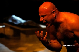 Vincenzo Pirrotta porta in scena a Catania "Storia di un oblio"