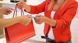 Al via i saldi estivi in Sicilia: è la prima regione a partire