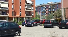 Blitz nel quartiere Jungo a Giarre: arrestato pusher con 140 dosi di droga