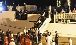 Diciotti, altri migranti si dileguano. Salvini: &laquo;Clandestini in fuga dalla legge&raquo;