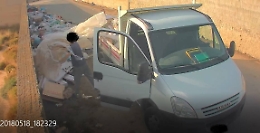 Rifiuti abbandonati in strada a Vittoria, fioccano le multe: 150 sanzioni