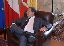 Lo show di Miccichè alla Leopolda: «Battere M5S e Lega? Serve un hacker»