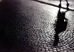 Vittoria in angoscia, madre di 5 figli da oltre un mese è sparita da casa