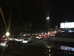 Catania, caos sulla Circonvallazione per un'auto che ha preso fuoco