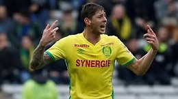 Aereo disperso nella Manica, a bordo c'è il calciatore Emiliano Sala
