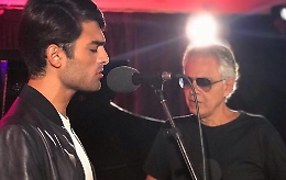 Matteo, il bello di casa Bocelli, star a Sanremo