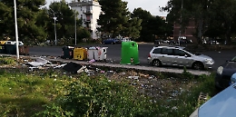 Catania: in Via Anselmi i pedoni sono costretti a camminare per strada