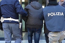 Vittoria, due fermi per la brutale aggressione a casa dell'arrestato