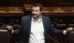 Salvini sfida ancora i partner di Governo
«Sugli sbarchi e sui porti  sono io che decido»
