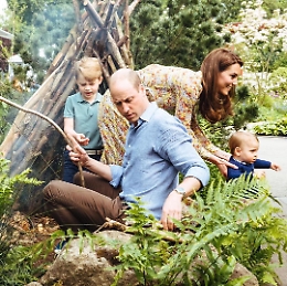 Royal Family, i piccoli di William e Kate "scatenati" al Chelsea Flower Show