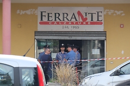 Femminicidio Carini, verifiche su ferite ex marito: figlio continua a difenderlo