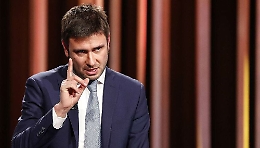 Di Battista a Catania "scuote" il Governo
«Salvini? Si berlusconizza sempre di più»