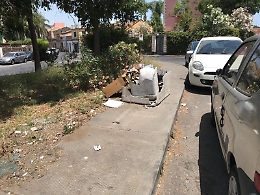 Catania, Ognina: "Le micro discariche non si combattono con l'indifferenza"