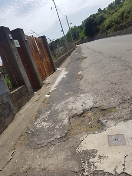 Catania, Aci Catena: la Via Madonna delle Grazie è stata abbandonata