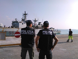 Migranti: a Pozzallo i 116 della Gregoretti, ma ora c'è il caso Alan Kurdi (che ne ha salvati 40)