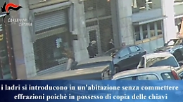 Catania, duplicavano le  chiavi e depredavano gli appartamenti
