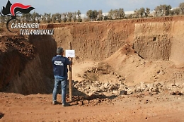 Cava abusiva di sabbia sequestrata nel Ragusano