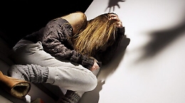 Catania, registra l'audio del padre mentre picchia la madre e lo fa arrestare