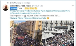 #FridayForFuture e Greta twitta anche la piazza di Catania