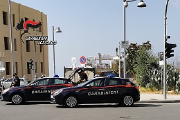 Rifiuta l'alcoltest e aggredisce i carabinieri: arrestato