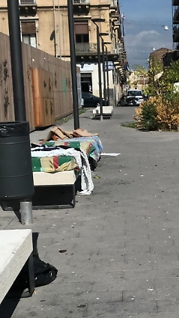Catania: altro eloquente scorcio del verde pubblico attrezzato