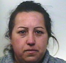 Belpasso, truffa e furto ad anziano: arrestata falsa impiegata comunale