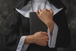 Suora si innamora e il convento, senza guida, è costretto a chiudere