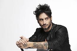 Fabrizio Moro e i suoi "Figli di Nessuno" approda a Palermo