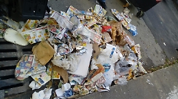 Catania, Dusty assente: i residenti puliscono le strade