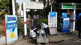 Palermo, sequestrato distributore di benzina: colonnine erogatrici "scadute"