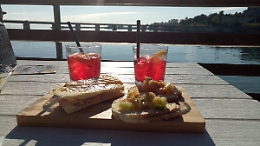 Sicilia, dal 6 giugno sì agli aperitivi in riva al mare: apre la stagione balneare