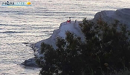 Assembramento, stasera, sulla Scala dei Turchi