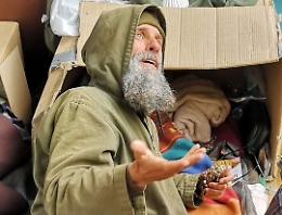 Palermo, dopo 40 giorni fratel Biagio Conte sospende il digiuno