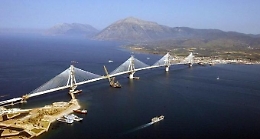 Il Ponte sullo Stretto divide: coro di «no» al tunnel proposto da Cancelleri