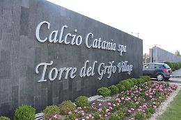 Calcio Catania, è un’attesa snervante: il futuro resta appeso a un filo
