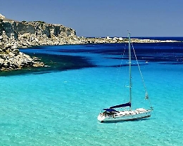 A Favignana e Pantelleria si alza la voce per i collegamenti via mare: corse cancellate e traghetto "vecchio"