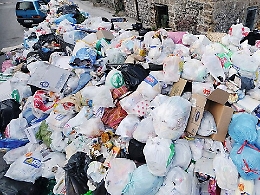 Musumeci su Piano regionale rifiuti: «Sarà pronto entro dicembre»