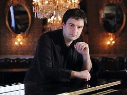 Arresto pianista, accusa di estorsione maturata nella sfera personale e non lavorativa