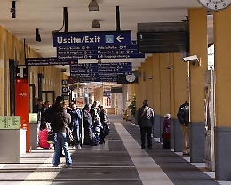 Catania, tenta di abusare di una ragazza vicino alla stazione