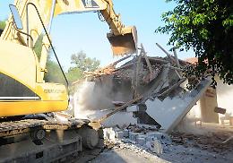 Le ruspe tornano in azione nell'agrigentino sulle coste rovinate dal cemento