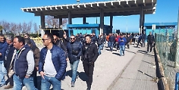 Festa dei lavoratori, operai Blutec davanti cancelli per ottavo anno consecutivo