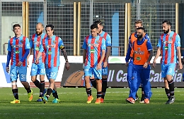 Lega Pro, le foto dei giocatori del Catania a testa bassa dopo il ko con l'ultima in classifica